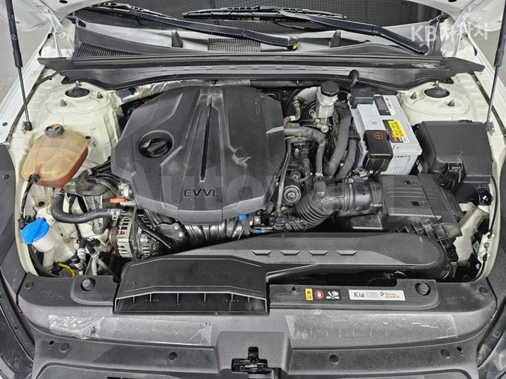 Kia K5 2020 — 5
