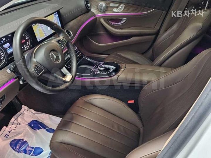 Mercedes Benz E Class 2017 — 5