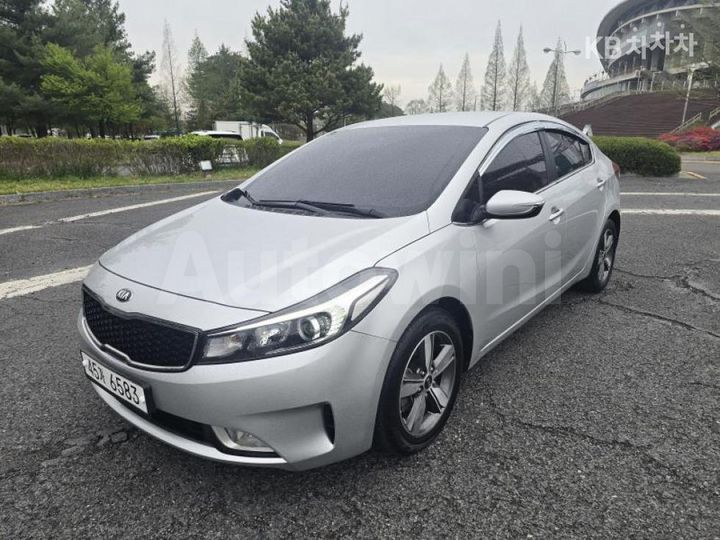 Kia K3 2018 — 2
