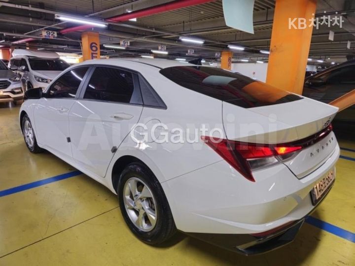 Hyundai Avante 2021 — 4