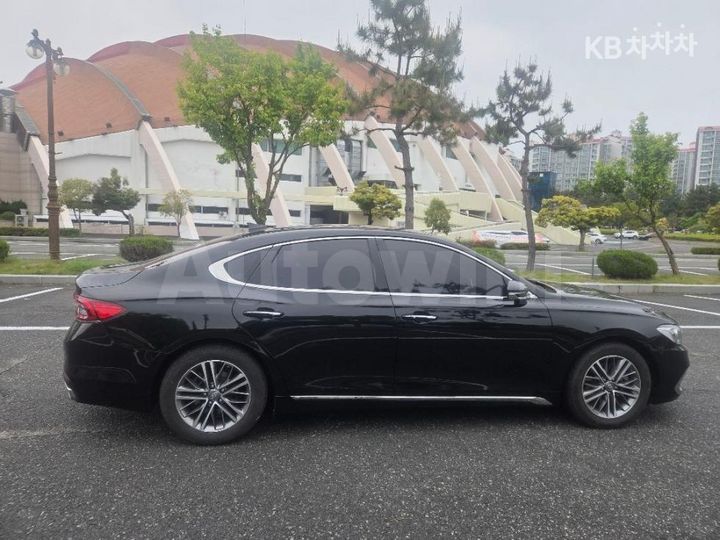 Hyundai Grandeur 2018 — 3