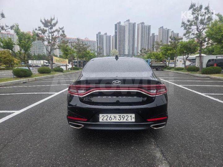 Hyundai Grandeur 2018 — 4
