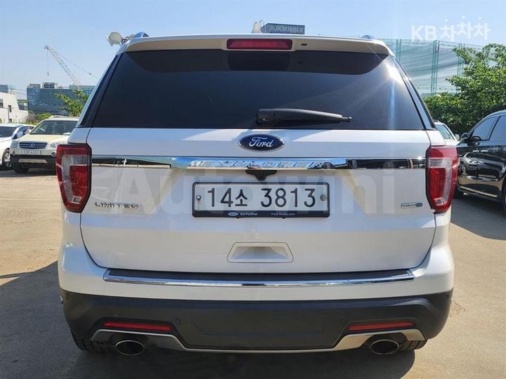 Ford Explorer 2018 1FM5K8FH0JGA49036 — 3