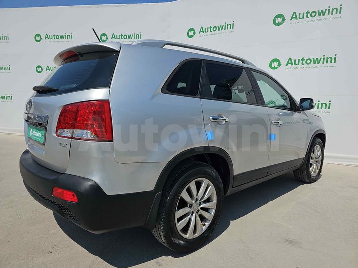 Kia Sorento 2010 — 5