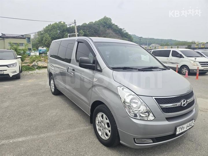 Hyundai Starex 2012 — 3
