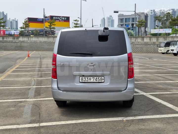 Hyundai Starex 2019 — 3