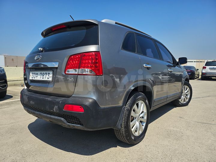 Kia Sorento 2010 — 4