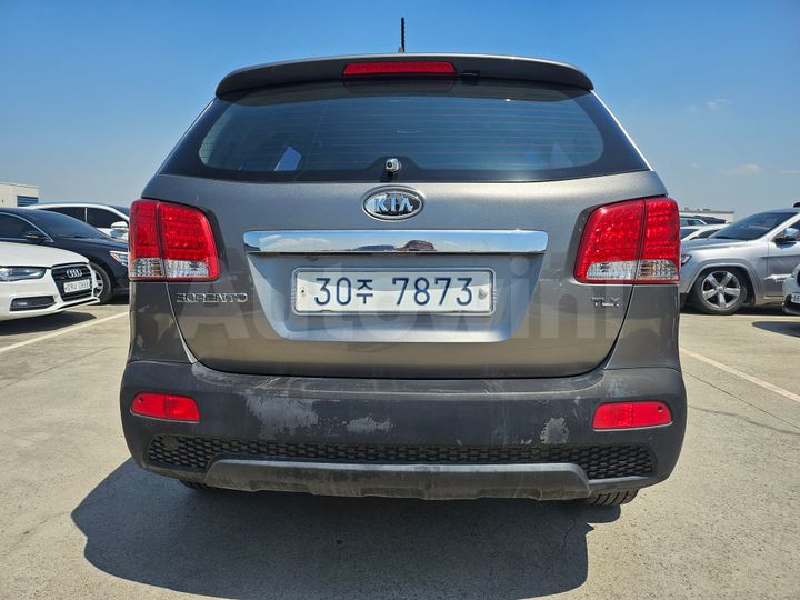 Kia Sorento 2010 — 5