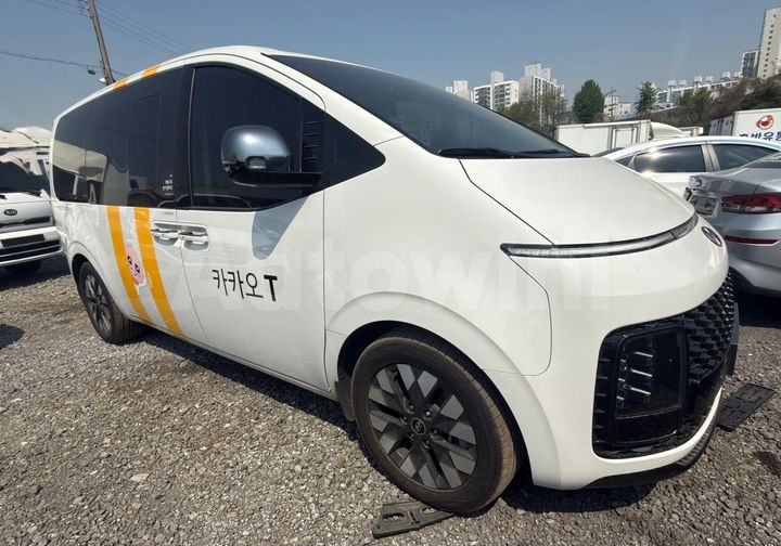 Hyundai Staria 2022 — 4