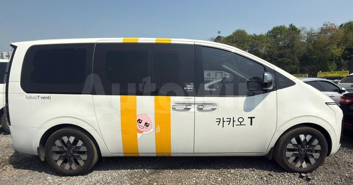 Hyundai Staria 2022 — 5