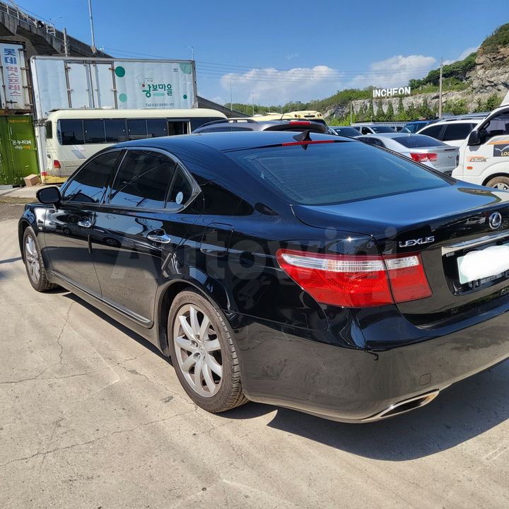 Lexus LS 2009 — 3