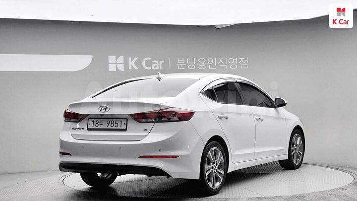 Hyundai Avante 2018 — 2