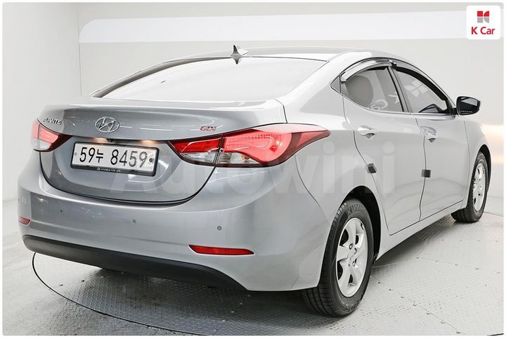 Hyundai Avante 2014 — 4