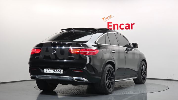 Mercedes Benz GLE Class 2017 — 2