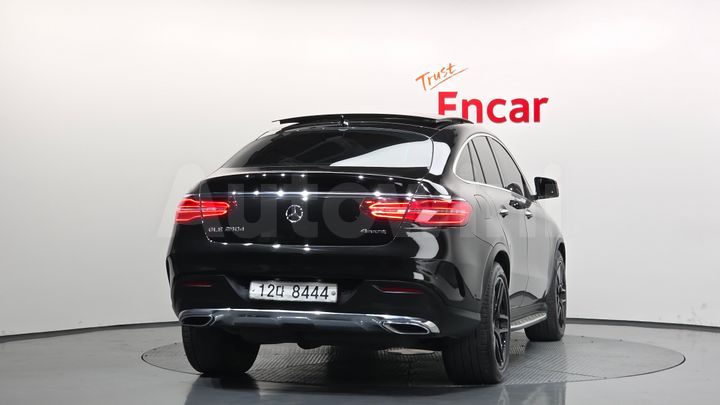 Mercedes Benz GLE Class 2017 — 4