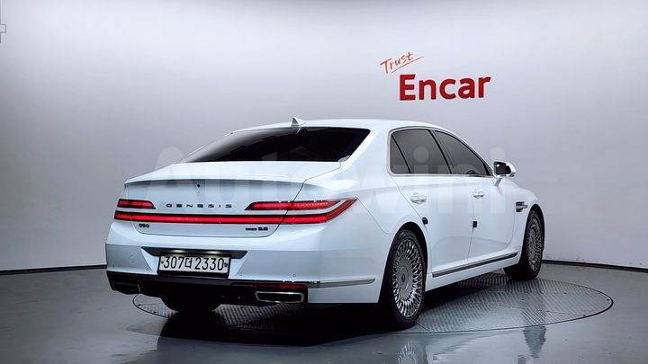 Genesis G90 2019 — 2