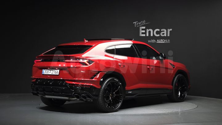 Lamborghini Urus 2024 — 3
