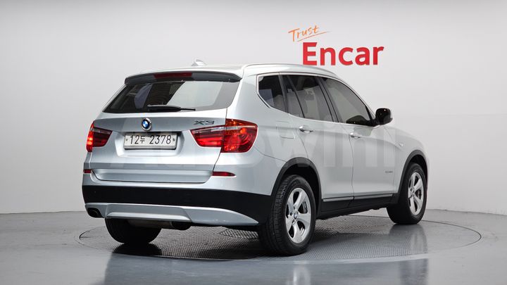 BMW X3 2011 — 2