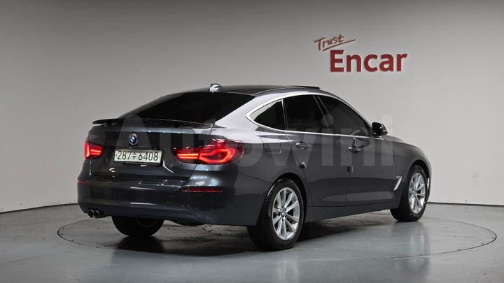 BMW 3 Series 2020 — 2
