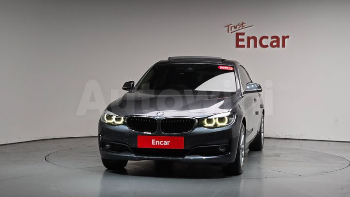 BMW 3 Series 2020 — 3