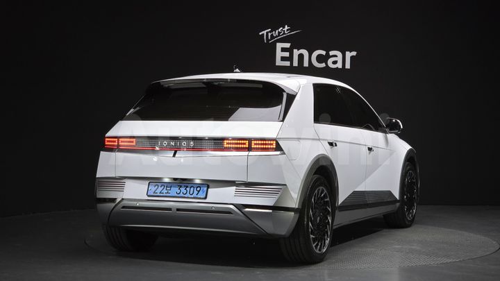 Hyundai Ioniq5 2023 — 3