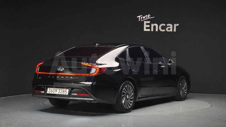Hyundai Sonata 2023 — 2