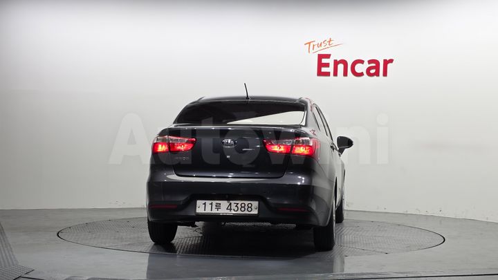 Kia Pride 2015 — 4