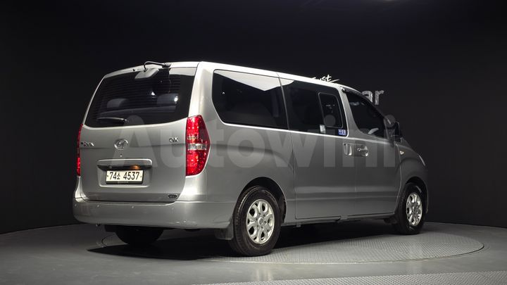 Hyundai Starex 2014 — 2