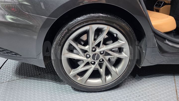 Genesis G70 2024 — 5