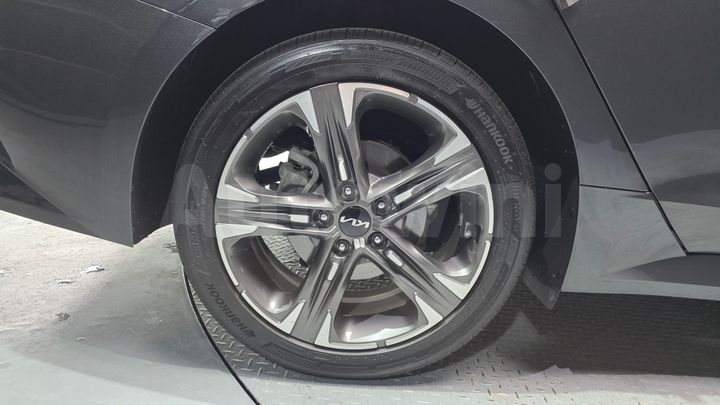 Kia K5 2022 — 5