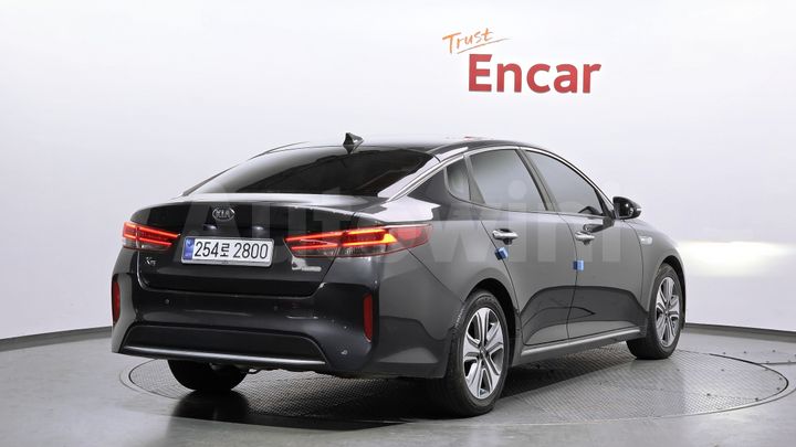 Kia K5 2018 — 2