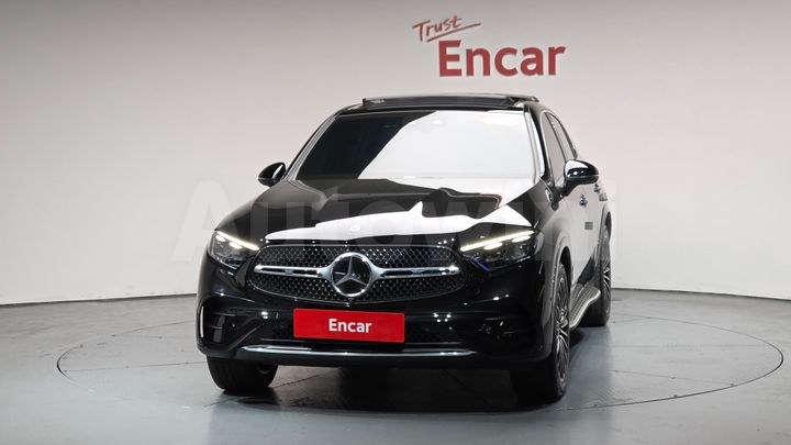 Mercedes Benz GLC Class 2024 — 2