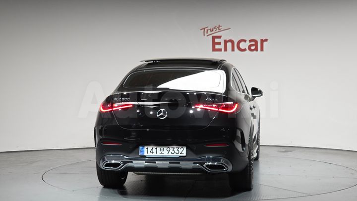 Mercedes Benz GLC Class 2024 — 3