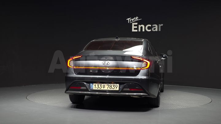 Hyundai Sonata 2023 — 4