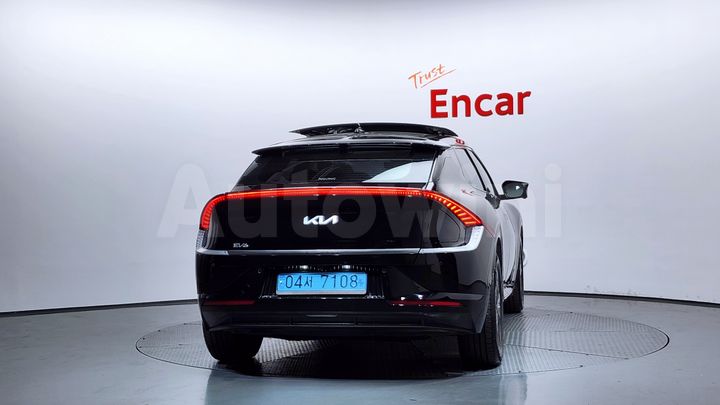 Kia EV6 2023 — 4