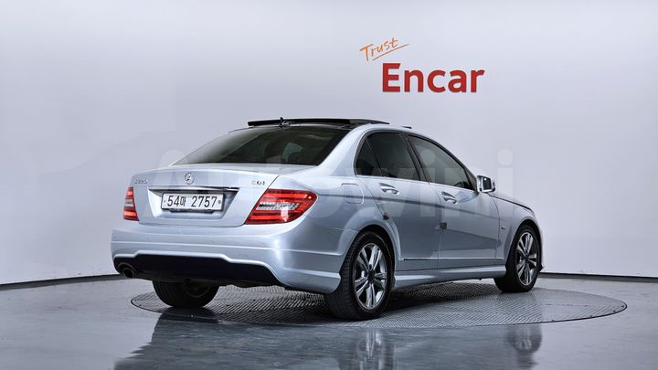 Mercedes-Benz C Class 2012 — 2