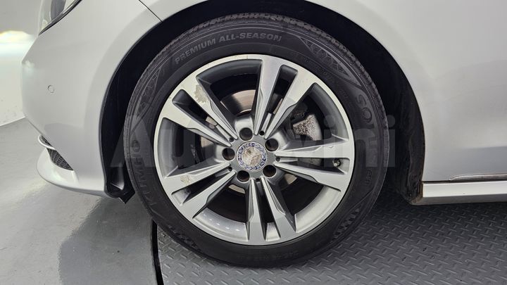 Mercedes-Benz E Class 2016 — 5