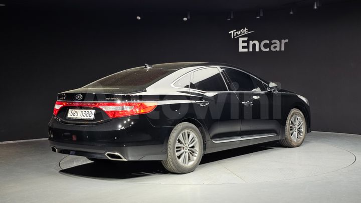 Hyundai Grandeur 2017 — 2