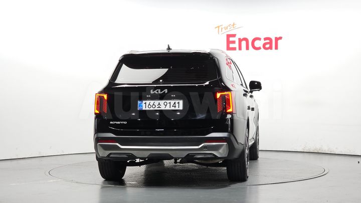 Kia Sorento 2025 — 4