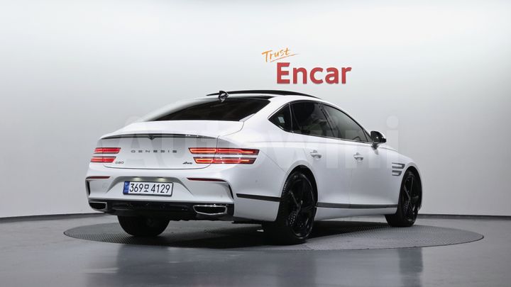 Genesis G80 2022 — 2