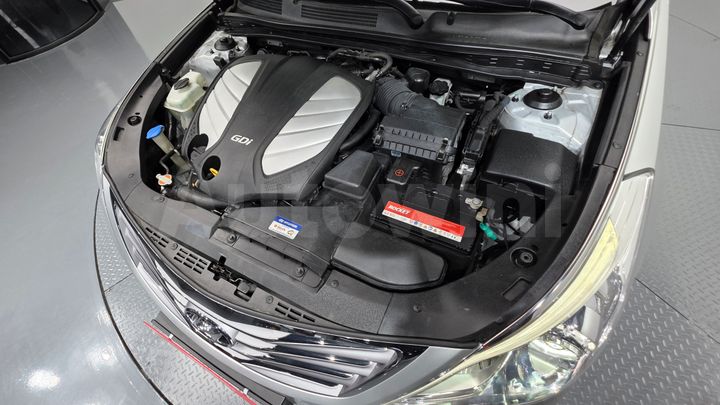 Hyundai Grandeur 2011 — 5