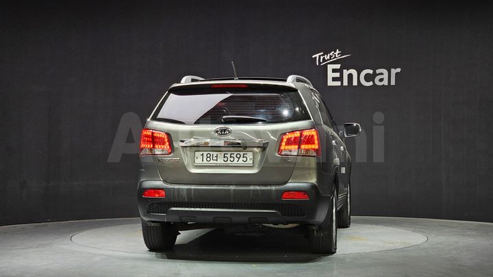 Kia Sorento 2010 — 4