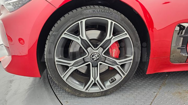 Kia Stinger 2020 — 5