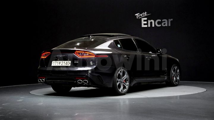 Kia Stinger 2018 — 2