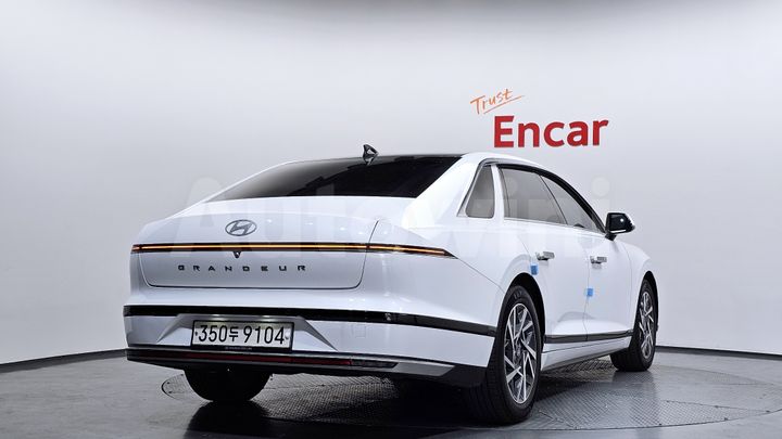 Hyundai Grandeur 2023 — 2