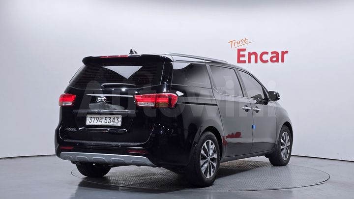 Kia Carnival 2017 — 2