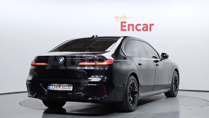 BMW 7 Series 2023 — 2