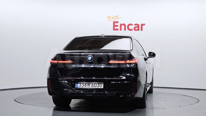 BMW 7 Series 2023 — 4