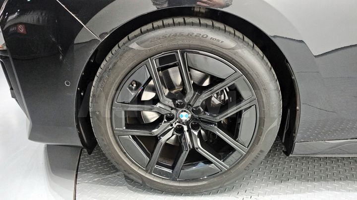 BMW 7 Series 2023 — 5