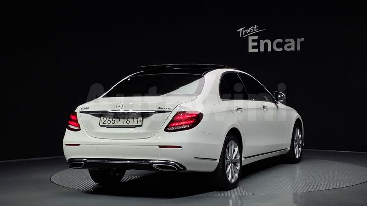 Mercedes Benz E Class 2019 — 2